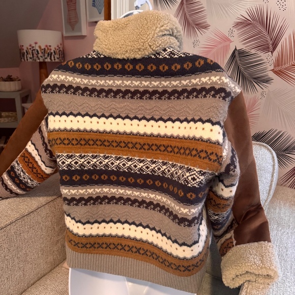 Southwestern Print Sweater Back Faux Suede Sherpa Lined Zip up Jacket - Picture 3 of 4